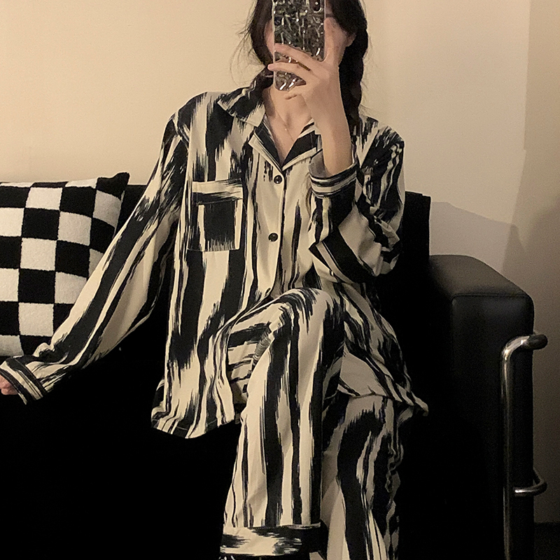 High-End Black Long-Sleeved Pajamas for Women, Spring and Autumn Style Set, Autumn and Winter Two-Piece Set, Thin Style, 2026 New Home Wear High-End Black Long-Sleeved Pajamas for Women, Spring and Autumn Style Set, Autumn and Winter Two-Piece Set, Thin Style, 2026 New Home Wear