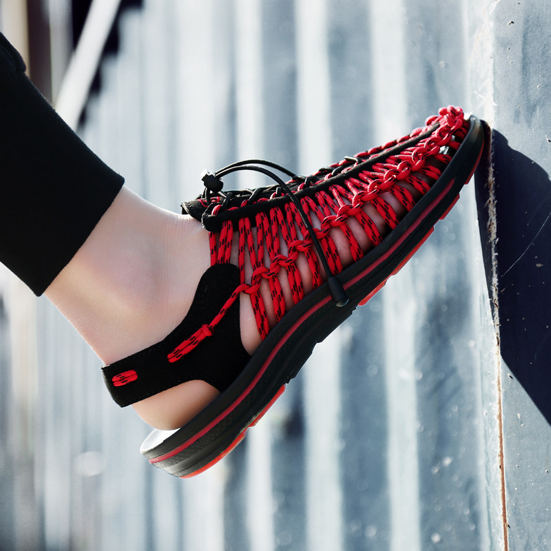 Outdoor sports sandals men's 2022 summer new Vietnamese soft bottom non-slip beach shoes men's shoes Baotou sandals and slippers