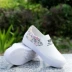 Giày nữ mới thời trang thể thao giản dị giày vải dày đế dày một bàn đạp súp giày cũ giày vải Bắc Kinh
