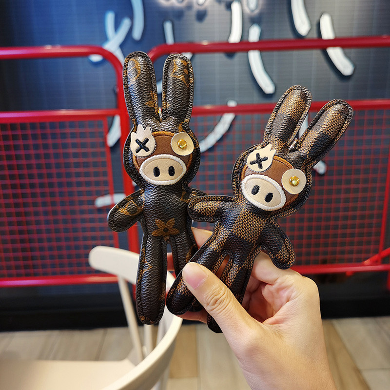 LVGEDETE car key chain pendant presbyopia donkey bag pendant cute doll jewelry female key chain