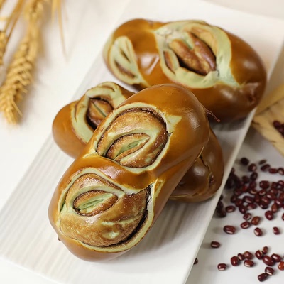 无添加蔗糖碱水面包棒早餐代餐