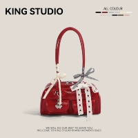 Красный [включая подвеску из шелкового шарфа]