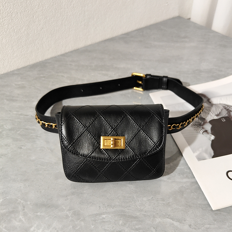 Vintage Chanel-Style Women's Mini Chest Bag Made of Top-Layer Cowhide, Quilted Chain Shoulder Bag, Fashionable Genuine Leather Small Waist Bag
