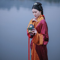 Forenhans Fu Bag Mawang Stacey The Guan Shake can be expected to come to the ancient Qin and Han Dynasty Restoration National Wind Non-opera Film House
