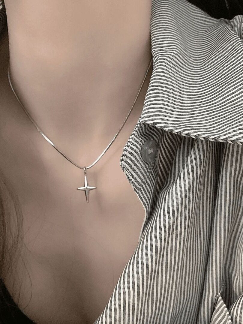 Minimalist Starburst Series Cross Titanium Steel Necklace Unisex Trendy Niche Design High-End Internet Celebrity Clavicle Chain