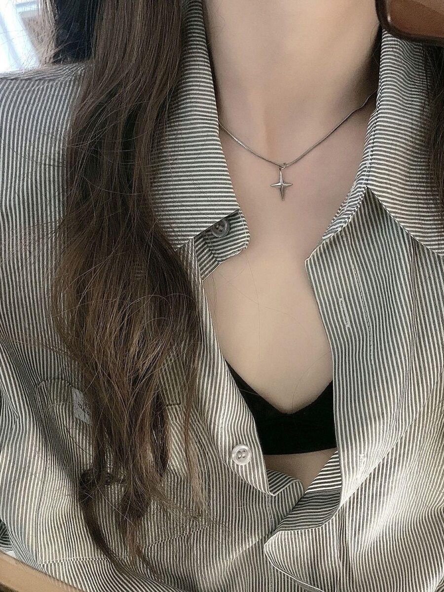 Minimalist Starburst Series Cross Titanium Steel Necklace Unisex Trendy Niche Design High-End Internet Celebrity Clavicle Chain