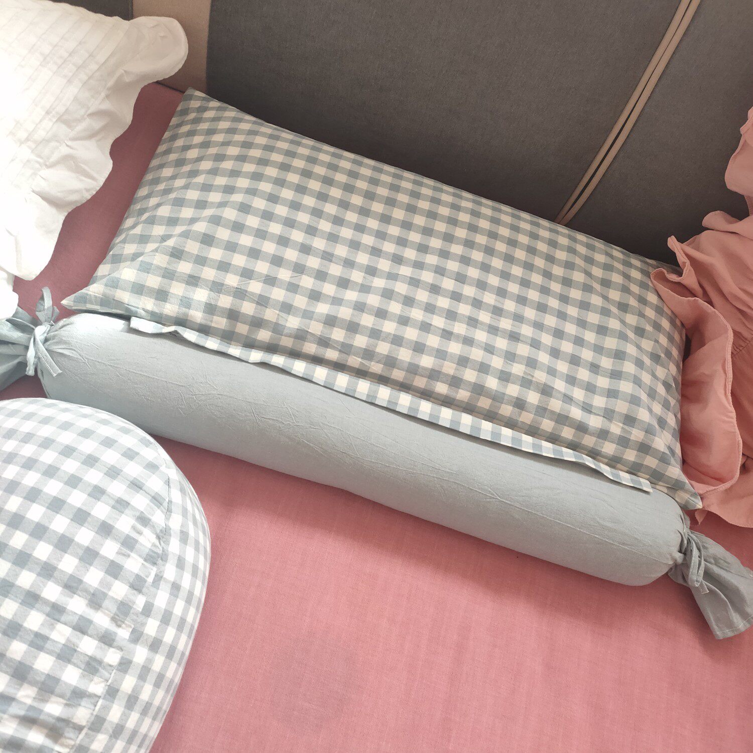 Round Pillow Cervical Spine Pillow Repair Cervical Spine Special Buckwheat Shell Single Adult Neck Pillow Care Cervical to sleep and calm the nerves