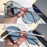 Светло -чувствительный цвет, оптическая равнина, многоугольники большие каркасные очки, женщины могут получить нишевую -миопию плюс астигматизм Большое лицо тонкое