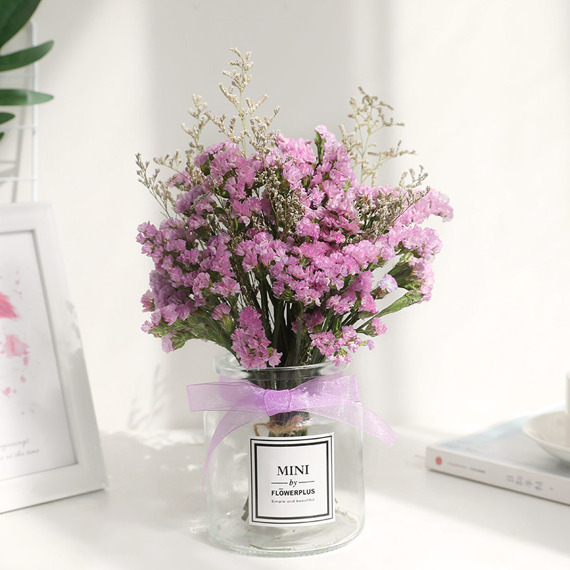 Don't forget I dry flowers bouquet with small frescoed home furnishing pieces Full Star North Eurowind sends girlfriend bouquet