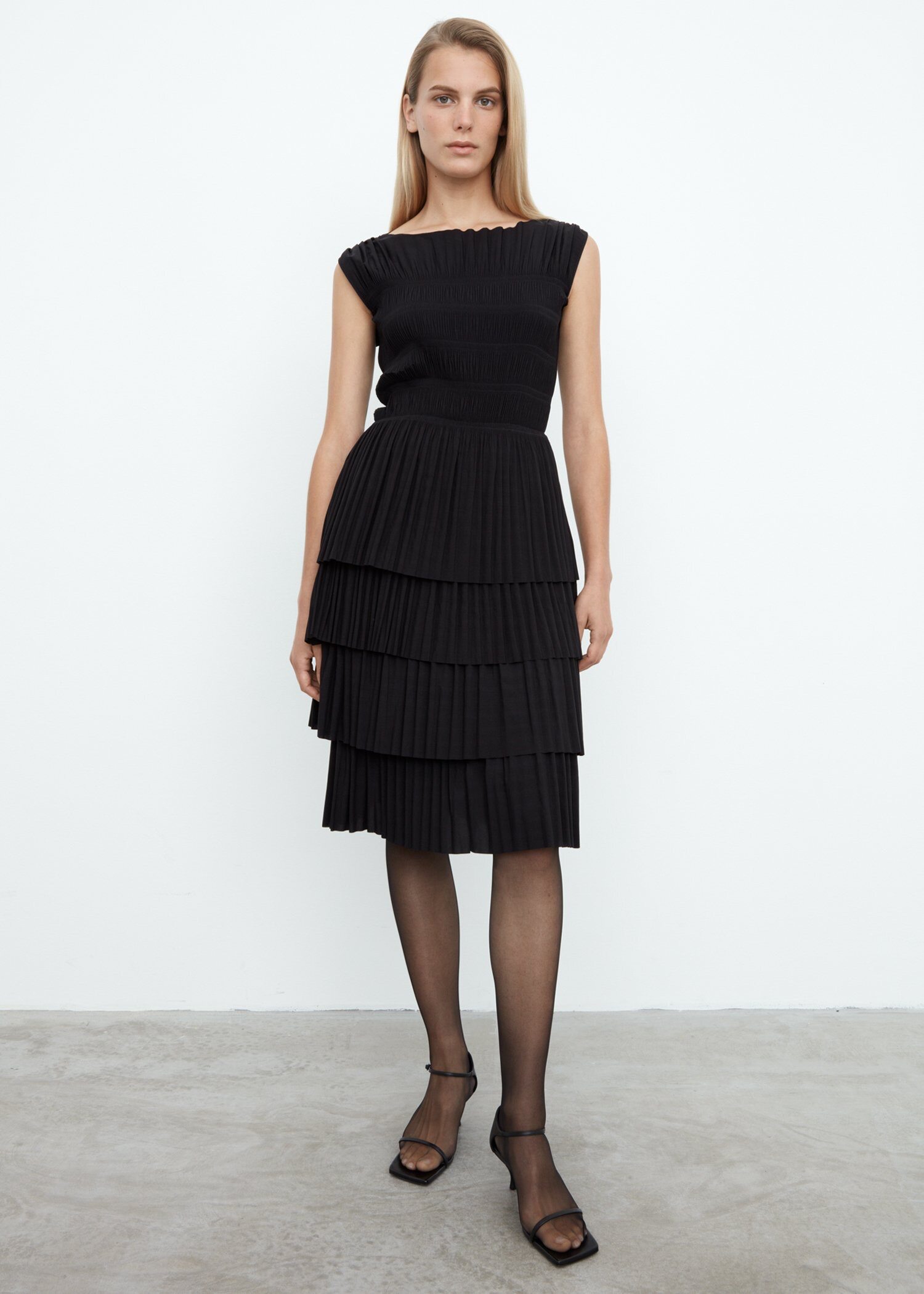 Swedish tote elegant four-layer pleated high waist sleeveless dress with collar