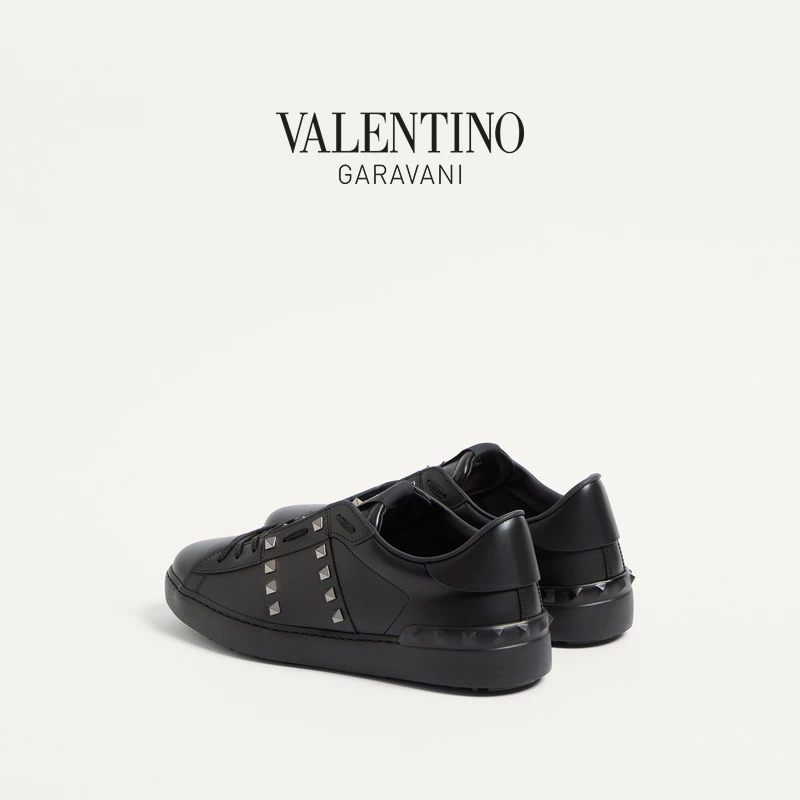 Кроссовки Valentino VALENTINO мужские ROCKSTUD UNTITLED