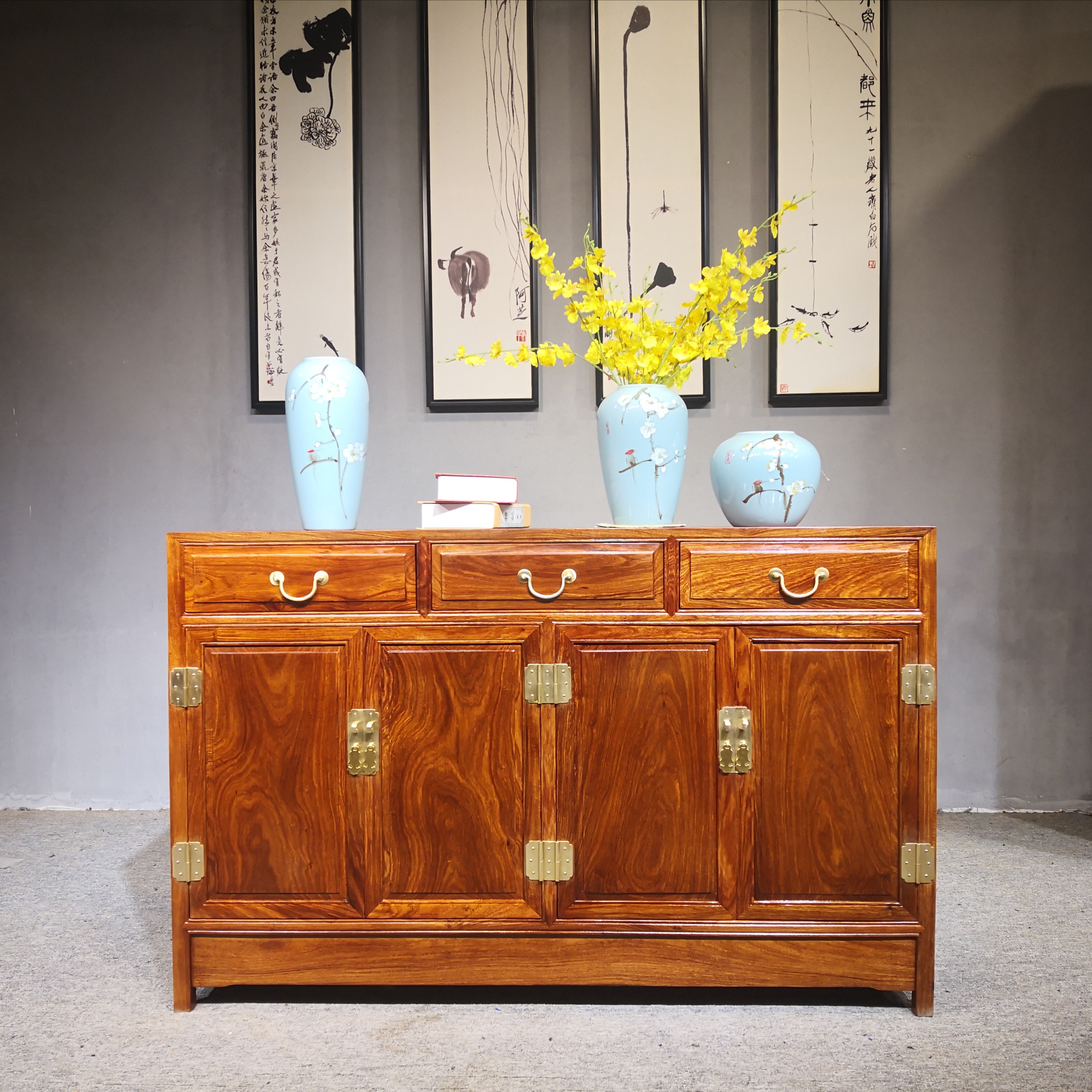 Flowers pear wood red wood full solid wood Classical Carved Flowers New Chinese Style Dining Cabinet Whole Dress Hedgehog Purple Sandalwood Modern High-end Double Door