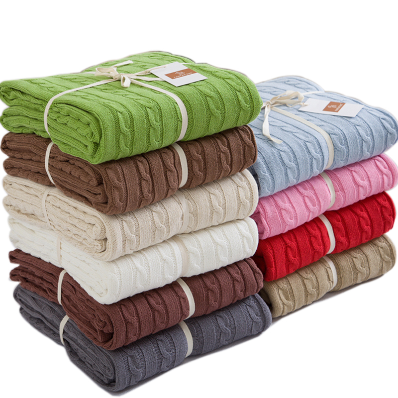 Плед трикотаж. Покрывало трикотажное (сливки). Вязаное покрывало. Плед трикотаж. Плед вязаный, бежевый.