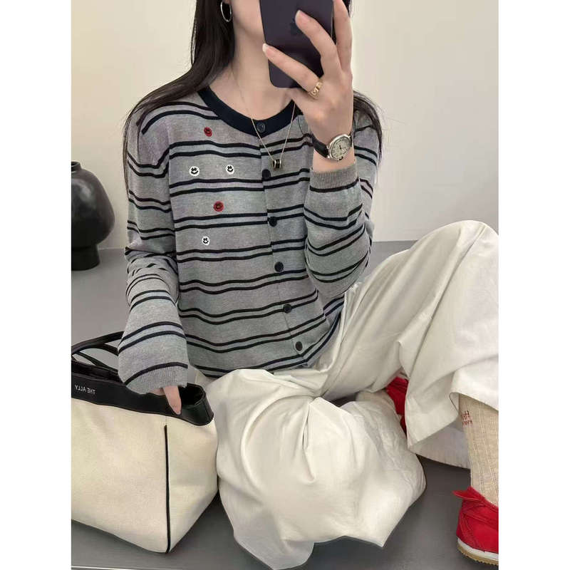 [Little Smiley Face] New Style Striped Little Smiley Face Round Neck Stylish Knitted Versatile Cardigan X1149
