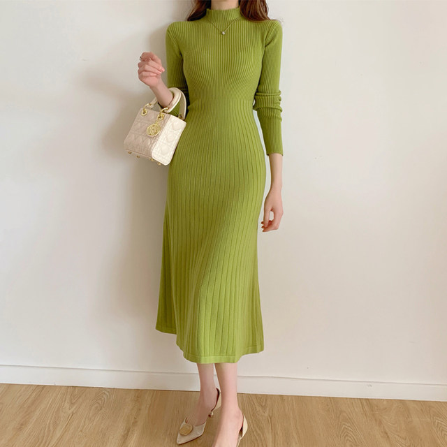 Long over-the-knee sweater skirt Slim fit and thin temperament chic beautiful high-end long-sleeved knitted dress autumn and winter