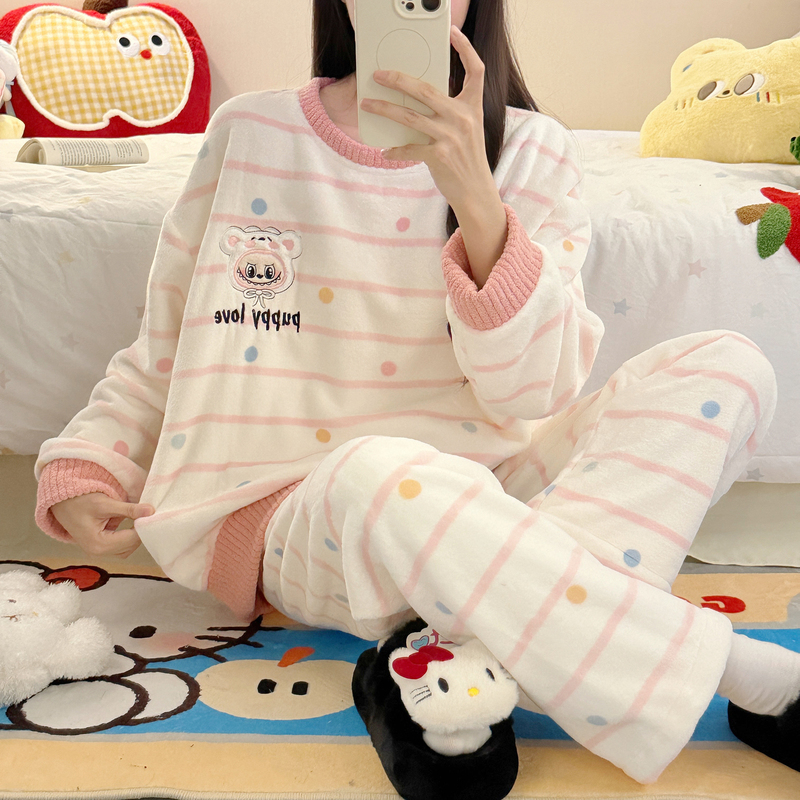 Women's Pajamas Autumn and Winter Coral Fleece Thin Fleece 2025 New Sweet Student Flannel Home Wear Set Can Be Worn Outside Women's Pajamas Autumn and Winter Coral Fleece Thin Fleece 2025 New Sweet Student Flannel Home Wear Set Can Be Worn Outside