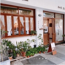 Customized Pine solid wood cascades and Windows combination coffee shop flower shop bakery restaurant shop glass wooden door