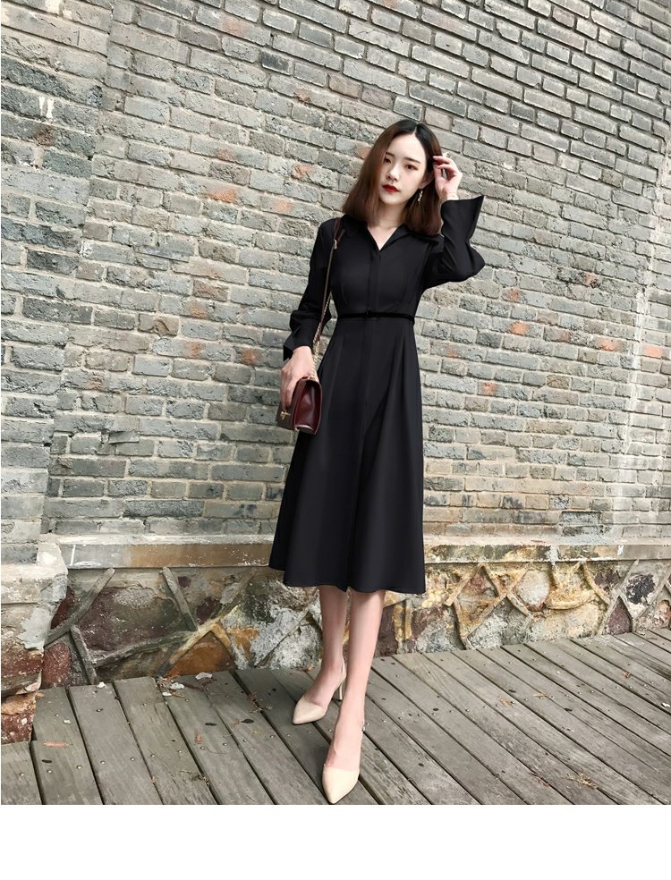 Váy dài mùa thu nữ 2018 phiên bản Hàn Quốc mới của ve áo dài tay áo retro khí chất váy eo thon váy dúm eo	