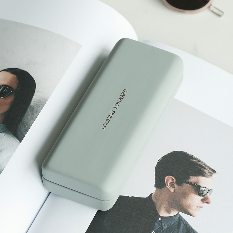 Glasses box women Korean small fresh sunglasses box sunglasses box women's portable glasses box boys creative personality