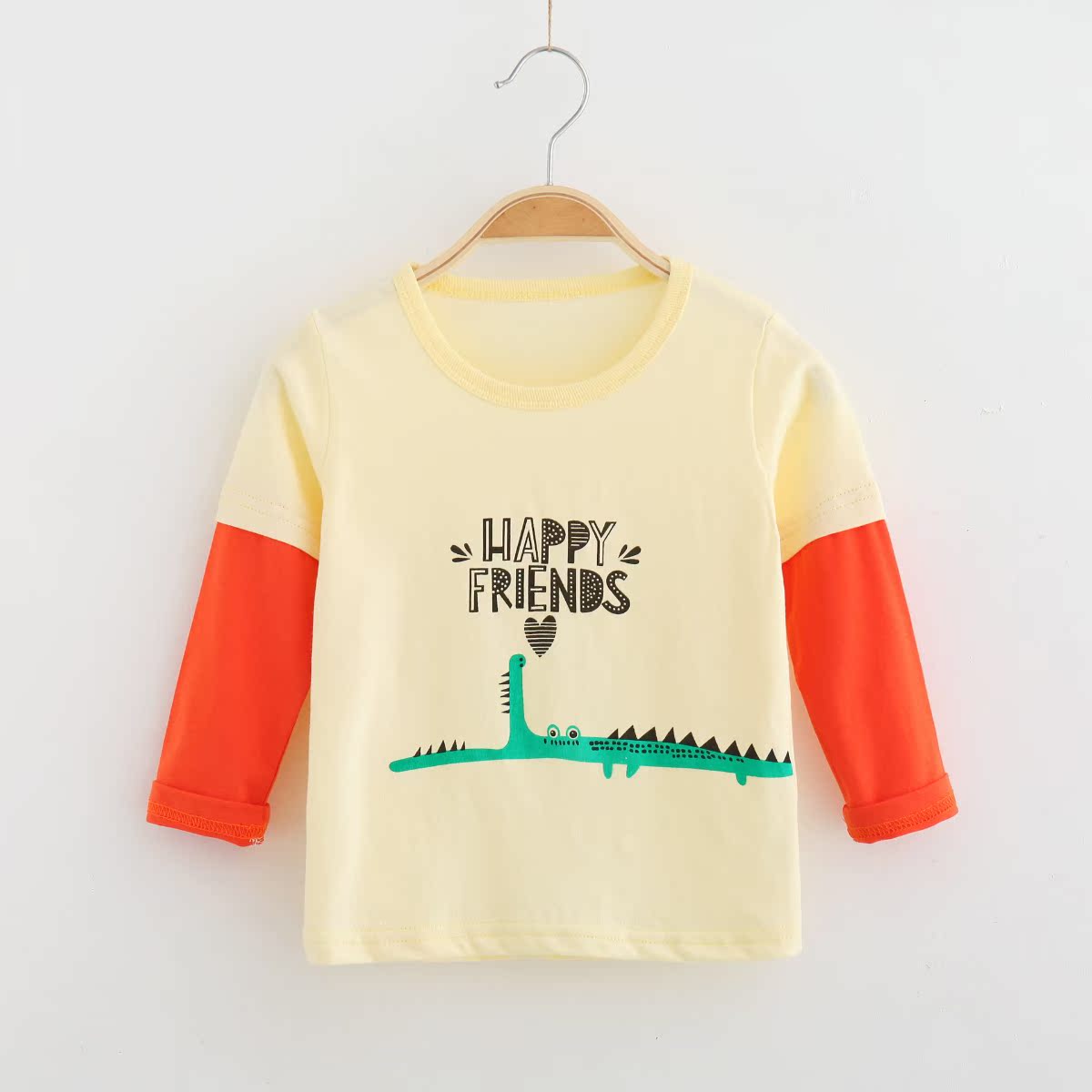 Chàng trai t-shirt dài tay áo 2019 mùa xuân và mùa thu mới baby khí nước ngoài bông nối tay áo đáy in hit triều đứa trẻ.