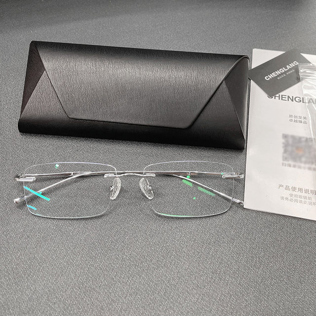 ແວ່ນຕາ titanium ທີ່ບໍລິສຸດ rimless myopia ທີ່ມີແສງສະຫວ່າງ ultra-light ສາມາດຕິດຕັ້ງໄດ້ຕາມໃບສັ່ງແພດ rimless ຕ້ານແສງສະຫວ່າງສີຟ້າ, ແວ່ນຕາລະດັບສູງສໍາລັບເດັກຊາຍແລະເດັກຍິງ