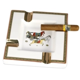 Пять -летняя магазин сигар сигара сигара апельница