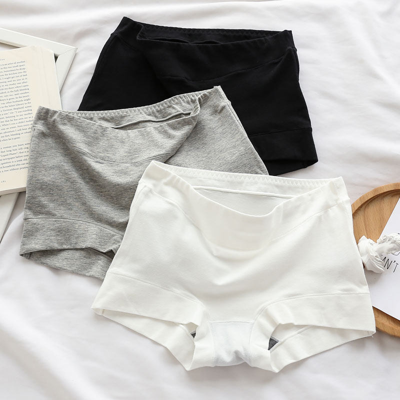 Black white four-corner briefs Ladies pure cotton Four corners No marks medium-high waist inner lap pants anti-walk light safety pants large size
