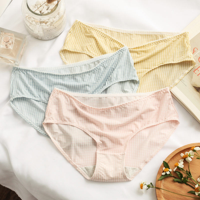 Plaid Briefs Female Ice Silk Super Slim Silk Slip Student High School Girl Girl Han Version Pure Cotton Crotch Junior Middle School Triangle