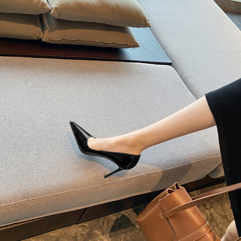 2022 spring and autumn new black professional high-heeled shoes women's stiletto all-match temperament pointed toe soft-soled work shoes single shoes