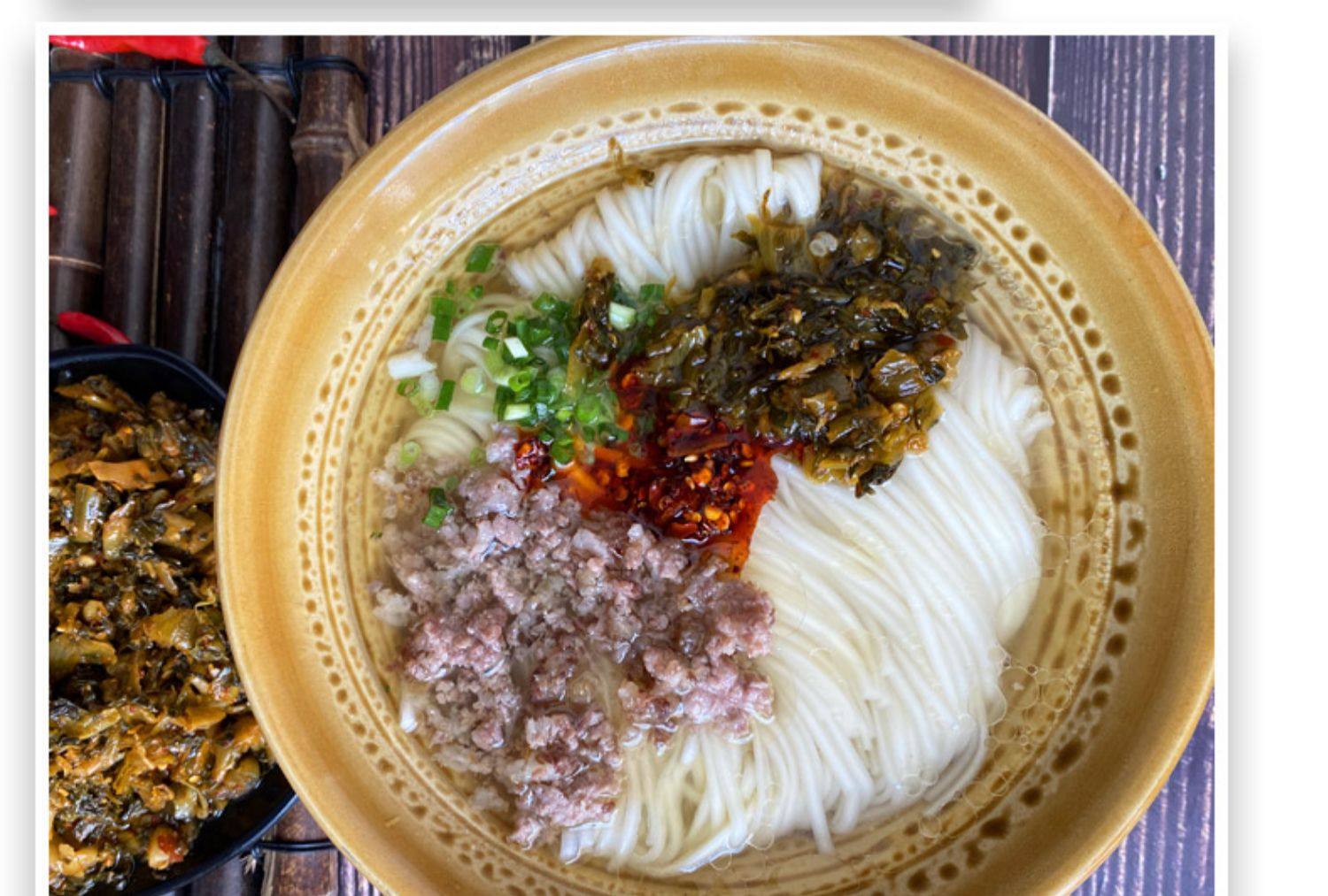 老土罐 酸腌菜  咸菜香辣下饭  云南弥渡特产  老坛泡制  地道美味  50g*1袋装