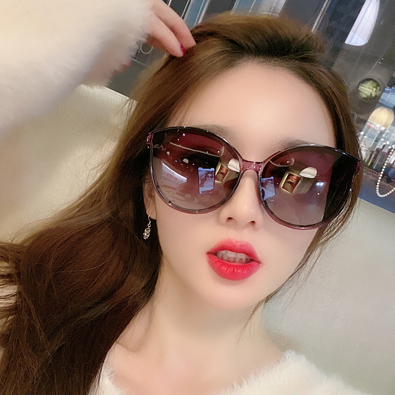 Sunglasses female Han version of the wave 2022 New online red fashion polarized anti-UV sunglasses big face seaside summer