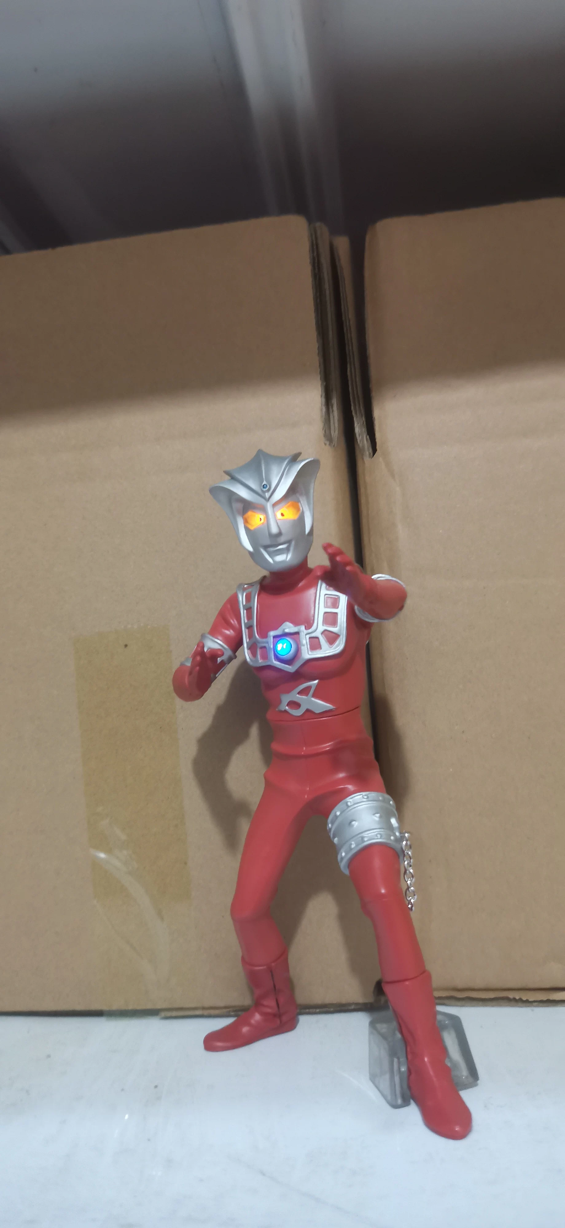 Ace первого поколения Ultraseven светится, Jack Zoffi семерых братьев Tyroseven игрушечная детская модель