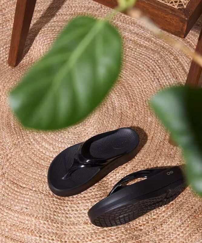 Oofos Classic Thick-Soled Flip-Flops, Default Shipping Without Shoe Box