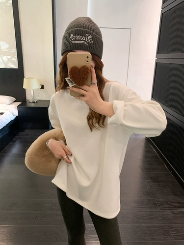 曾小咸 Белая весенняя базовая утепленная приятная телу футболка, свободный крой