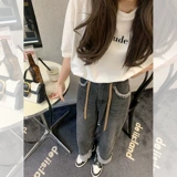 曾小咸 Белая летняя базовая приятная телу футболка, свободный крой