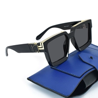 Черная рамка черная пленка