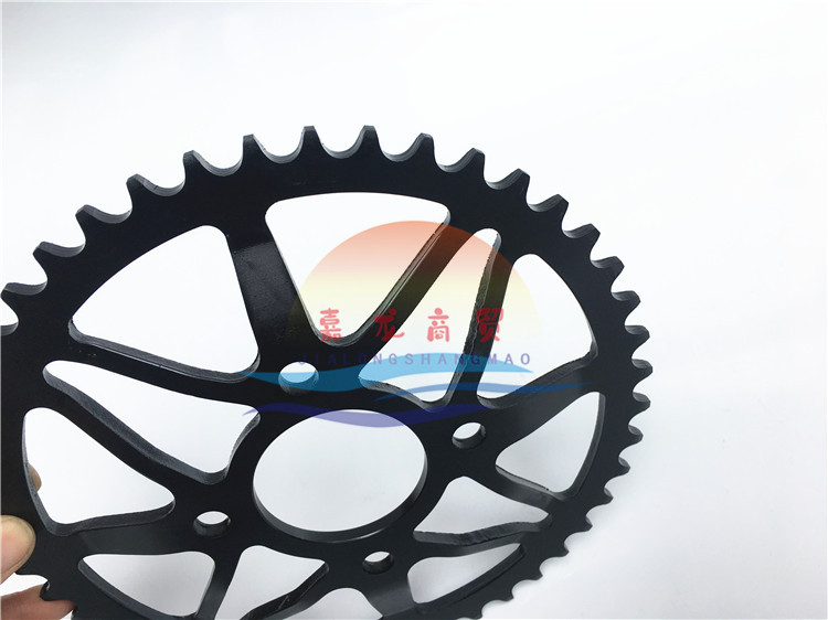 Off-road vehicle Huayang T2 k1k2 off-road motorcycle original car 45 tooth rear chain plate rear tooth plate large fly 50 tooth large chain plate
