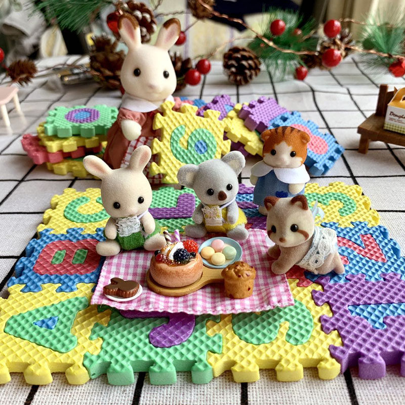 Doll house simulation play house wine toy decoration accessories mini cute foam crawling mat model