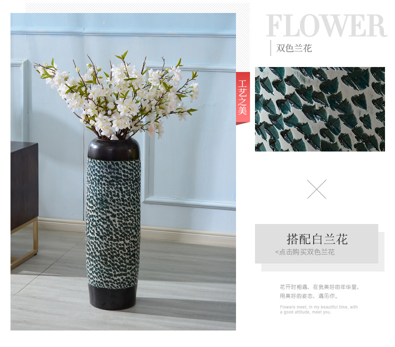 Jingdezhen ceramics new Chinese vase furnishing articles dried flower arranging flowers sitting room European - style circular desk ground bottle