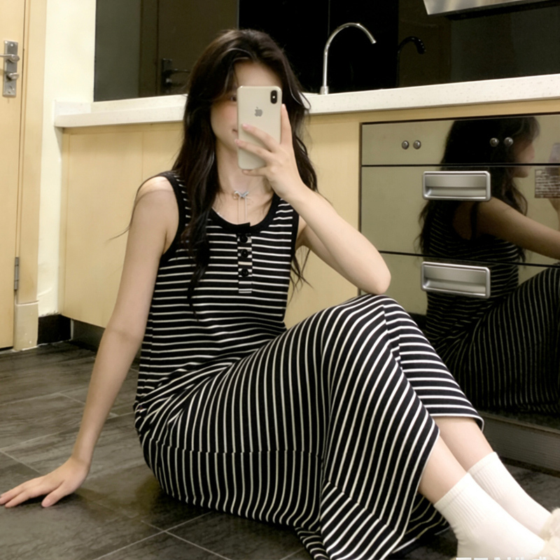 2026 New Style Nightgown for Women, Summer Sleeveless Vest, Yarn-Dyed Cotton, Black Stripes, Can Be Worn Outside, Dress, Loungewear 2026 New Style Nightgown for Women, Summer Sleeveless Vest, Yarn-Dyed Cotton, Black Stripes, Can Be Worn Outside, Dress, Loungewear