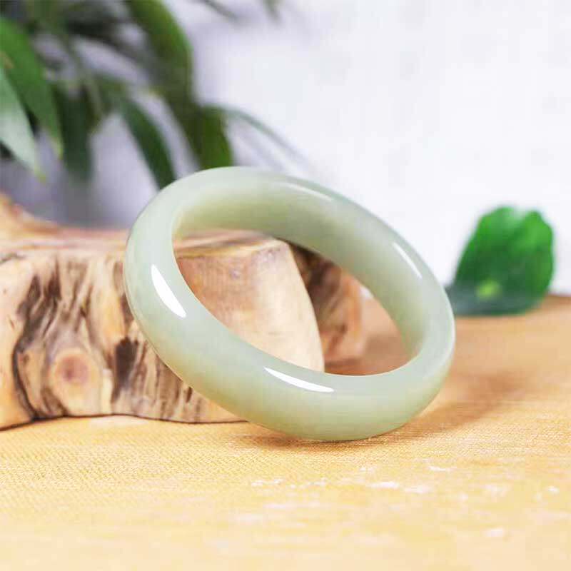 (Between the wrist tenderness bracelet)Hetian jade green white jade Qing water color bracelet complete peace and rich atmosphere for women