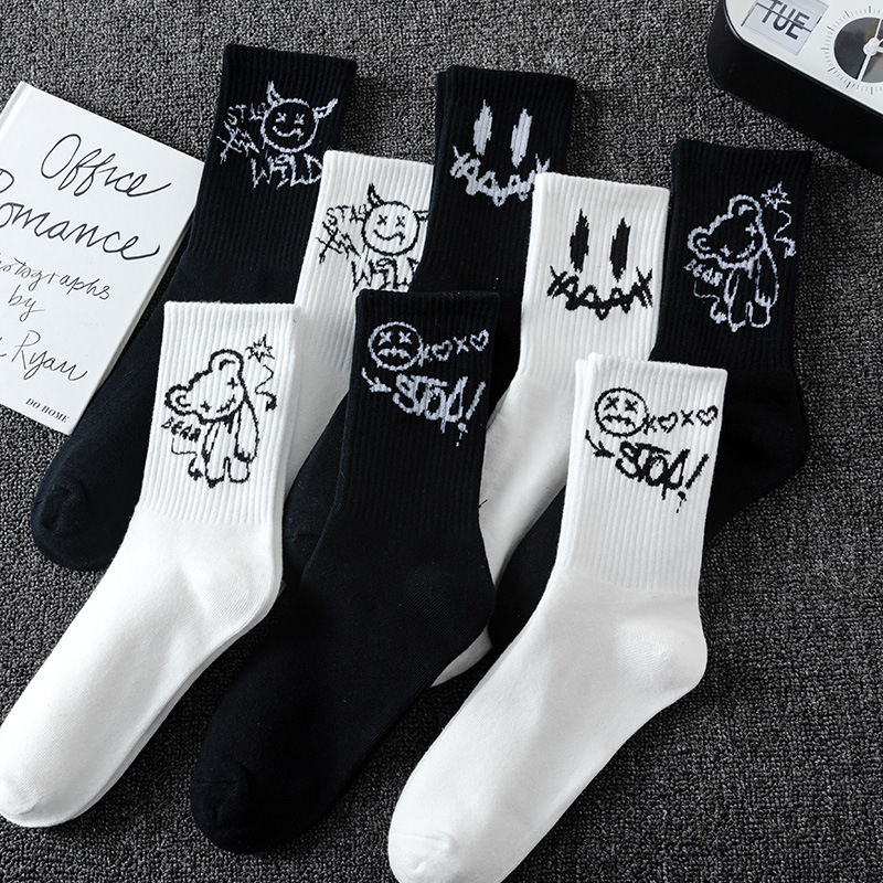Kuuk Ghost Face Large Size Couple Socks Basketball Sports Cotton Socks Spring and Summer Black and White Long Socks Men's Mid-Calf Socks Kuuk Ghost Face Large Size Couple Socks Basketball Sports Cotton Socks Spring and Summer Black and White Long Socks Men's Mid-Calf Socks