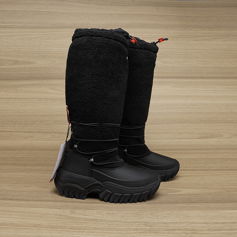 2025年：男款雪地靴如何应对极寒挑战？