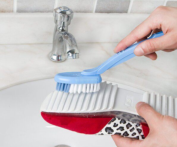 Japanese KM shoe brush hard hair long handle cleaning brush shoes sports shoes wash shoe brush plastic laundry brush shoe brush