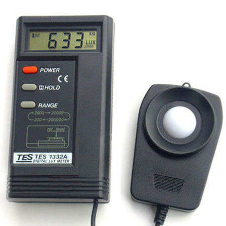 1332A Digital illuminometer Photometer Brightness Gauge flow Ming count Illuminance Meter
