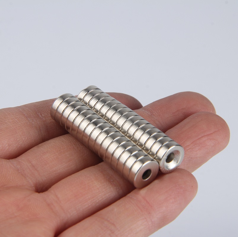15*3mm round perforated super strong magnetic NdFeB magnet suction iron stone door suction curtain magnet screen window