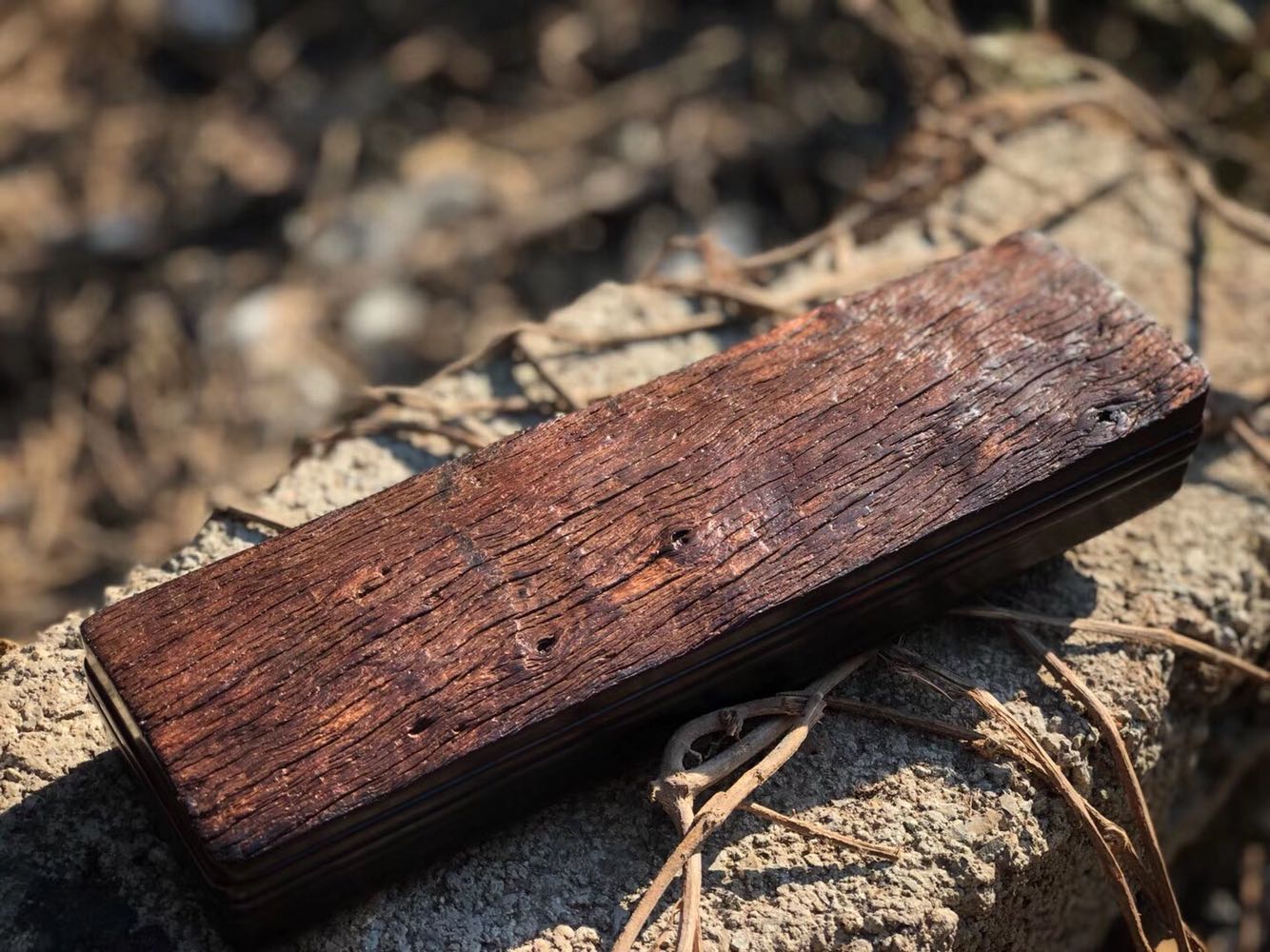 Mahogany crafts leaflet red sandalwood demolition house old material leather sand wood wood jewelry box storage box collection of fine products