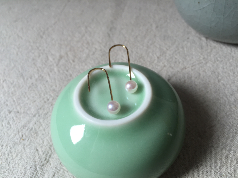 Small fresh natural akoya seawater pearl earrings 
