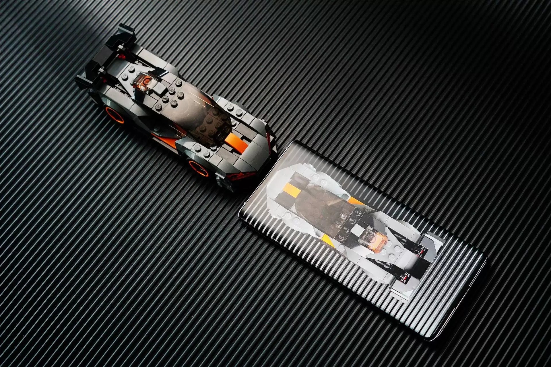 vivo手机屏占比例高达99.6%