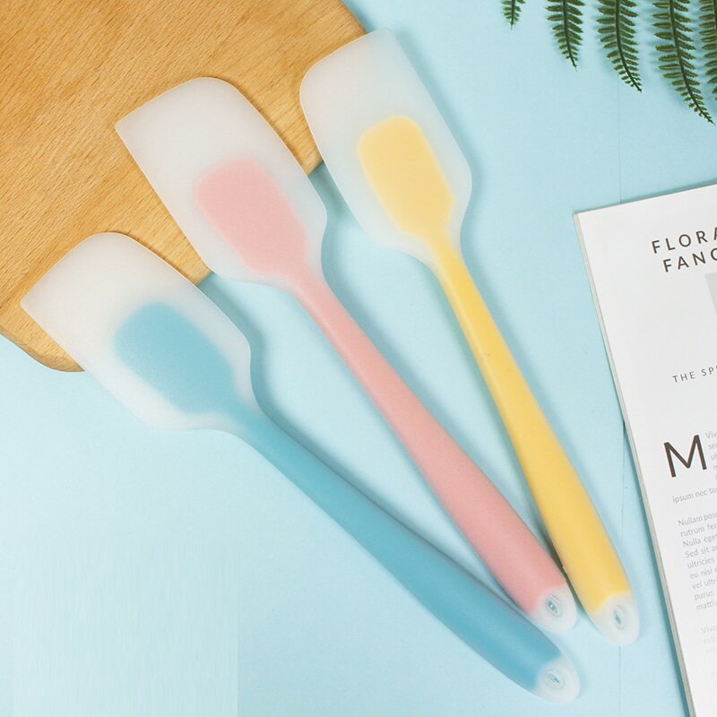 Baking tool Big number one-piece Silicone Scraper made of cake baking cream Cream Knife Erasable knife Stir Squeegee